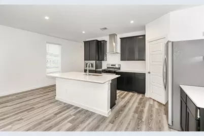 3021 Skyline Mesa Drive, Houston, TX 77047 - Photo 3