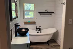 426 Deer Run Rd, Trinity, TX 75862 - Photo 9