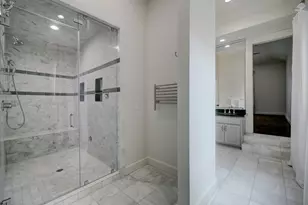 2027 Branard St, Houston, TX 77098 - Photo 21