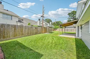 8 Arlington St, Conroe, TX 77301 - Photo 35