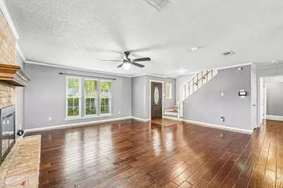 8 Arlington Street, Conroe, TX 77301 - Photo 13