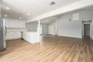 901 Bonita St, Bayou Vista, TX 77563 - Photo 15