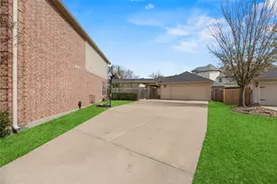 16603 Cedar Manor Ct, Cypress, TX 77429 - Photo 3