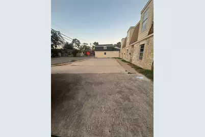 216 S Pruett Street, Baytown, TX 77520 - Photo 21