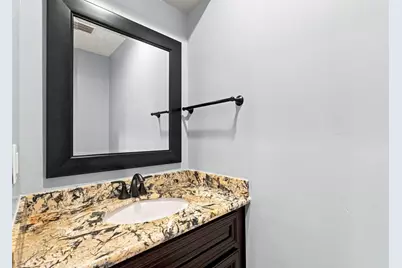 10652 Hazelhurst Drive #29, Houston, TX 77043 - Photo 5