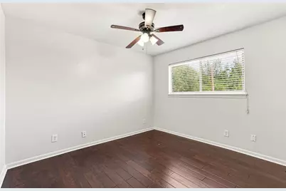 10652 Hazelhurst Drive #29, Houston, TX 77043 - Photo 15