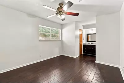 10652 Hazelhurst Drive #29, Houston, TX 77043 - Photo 17