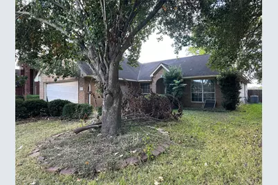 1310 Village Court Boulevard, Rosenberg, TX 77471 - Photo 3