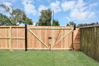 4501 Verdome Lane, Houston, TX 77092 - Photo 17