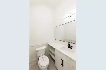 1122 E 27th St #A, Houston, TX 77009 - Photo 5