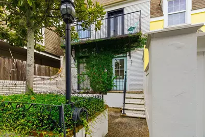 811 Lovett Boulevard #21, Houston, TX 77006 - Photo 3