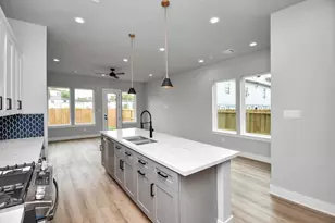 6817 Peerless St, Houston, TX 77021 - Photo 3