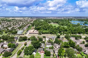 12918 Stratford Heights Dr, Sugar Land, TX 77498 - Photo 39