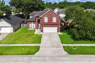 12918 Stratford Heights Dr, Sugar Land, TX 77498 - Photo 3