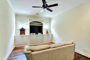 3919 Swarthmore, West University Place, TX 77005 - Photo 11