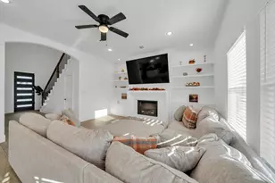 212 S Lobit St, La Porte, TX 77571 - Photo 7
