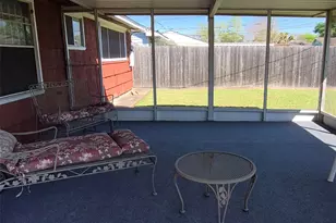 4219 Dragonwick Dr, Houston, TX 77045 - Photo 9