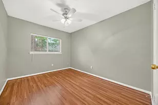 8607 Greenleaf Lake Dr, Houston, TX 77095 - Photo 19