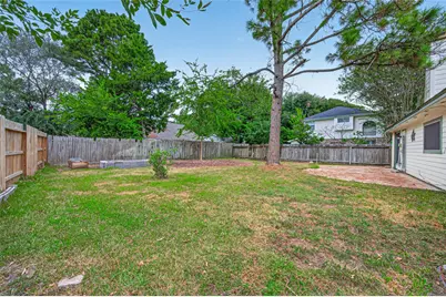 8607 Greenleaf Lake Drive, Houston, TX 77095 - Photo 33