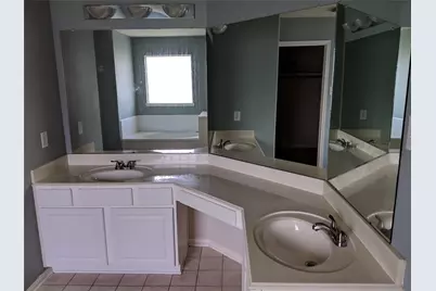 27139 Pine Crossing Drive, Spring, TX 77373 - Photo 11
