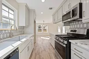 3205 Nebraska St, Baytown, TX 77520 - Photo 13