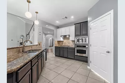 3231 Chapel Creek Way, Missouri City, TX 77459 - Photo 9