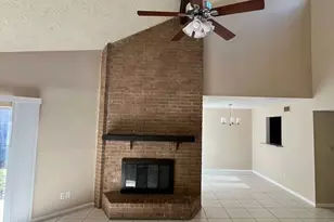 13511 Quetzal Ln, Houston, TX 77083 - Photo 5