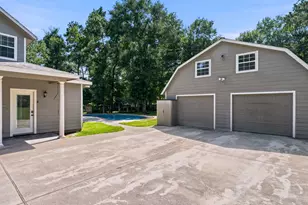 15217 Paradise Point Dr, Willis, TX 77318 - Photo 5