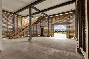 28 Cmdr. Runco Ln, Taylor Lake Village, TX 77586 - Photo 31