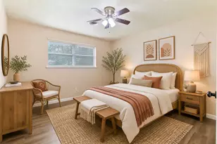 404 S 14th St, West Columbia, TX 77486 - Photo 33