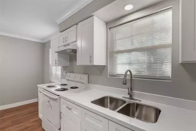 1330 Leaman Avenue, Rosenberg, TX 77471 - Photo 9