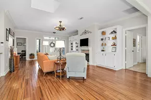 14071 Lakepoint Dr, Willis, TX 77318 - Photo 9