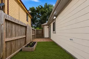 7531 Winterview Dr, Houston, TX 77489 - Photo 23