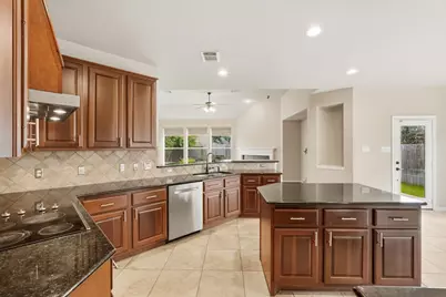 5518 Ivory Lake Court, Katy, TX 77494 - Photo 17