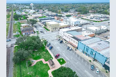 101 E Monseratte Street, El Campo, TX 77437 - Photo 37