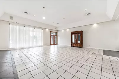 101 E Monseratte Street, El Campo, TX 77437 - Photo 9