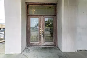 101 E Monseratte St, El Campo, TX 77437 - Photo 7