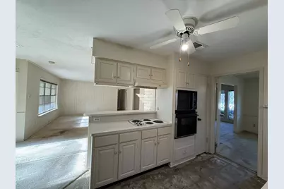 2830 Shadowdale Drive, Houston, TX 77043 - Photo 11