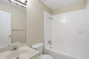 6122 S Greenpark Dr, Houston, TX 77072 - Photo 15
