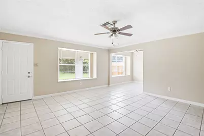 6122 S Greenpark Drive, Houston, TX 77072 - Photo 5