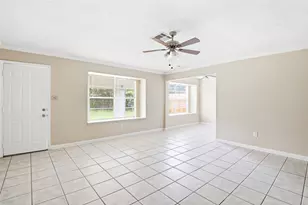 6122 S Greenpark Dr, Houston, TX 77072 - Photo 5