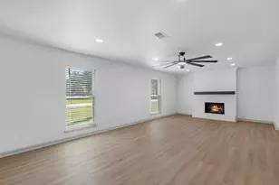 740 River Plantation Dr, Conroe, TX 77302 - Photo 5