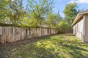 4210 Larkspur St, Houston, TX 77051 - Photo 21