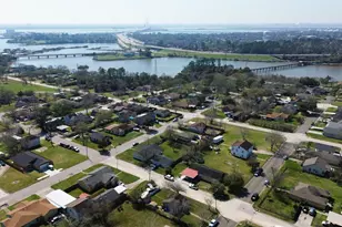 604 Carnegie St, Baytown, TX 77520 - Photo 21