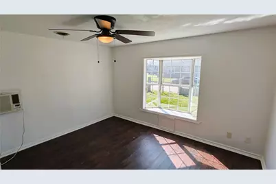 604 Carnegie Street, Baytown, TX 77520 - Photo 7