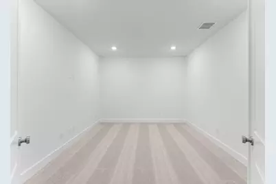 26915 Longwood Ledge Drive, Spring, TX 77389 - Photo 17