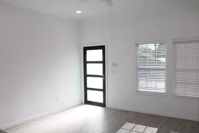 3714 Easy Street #B, Houston, TX 77026 - Photo 3