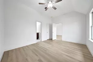 11030 Sarah Bluff Ln, Cypress, TX 77433 - Photo 37