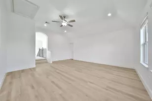 11030 Sarah Bluff Ln, Cypress, TX 77433 - Photo 35