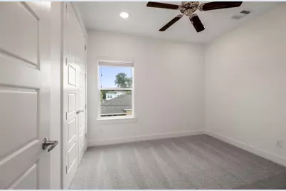 406 Yale Oaks Lane, Houston, TX 77091 - Photo 13